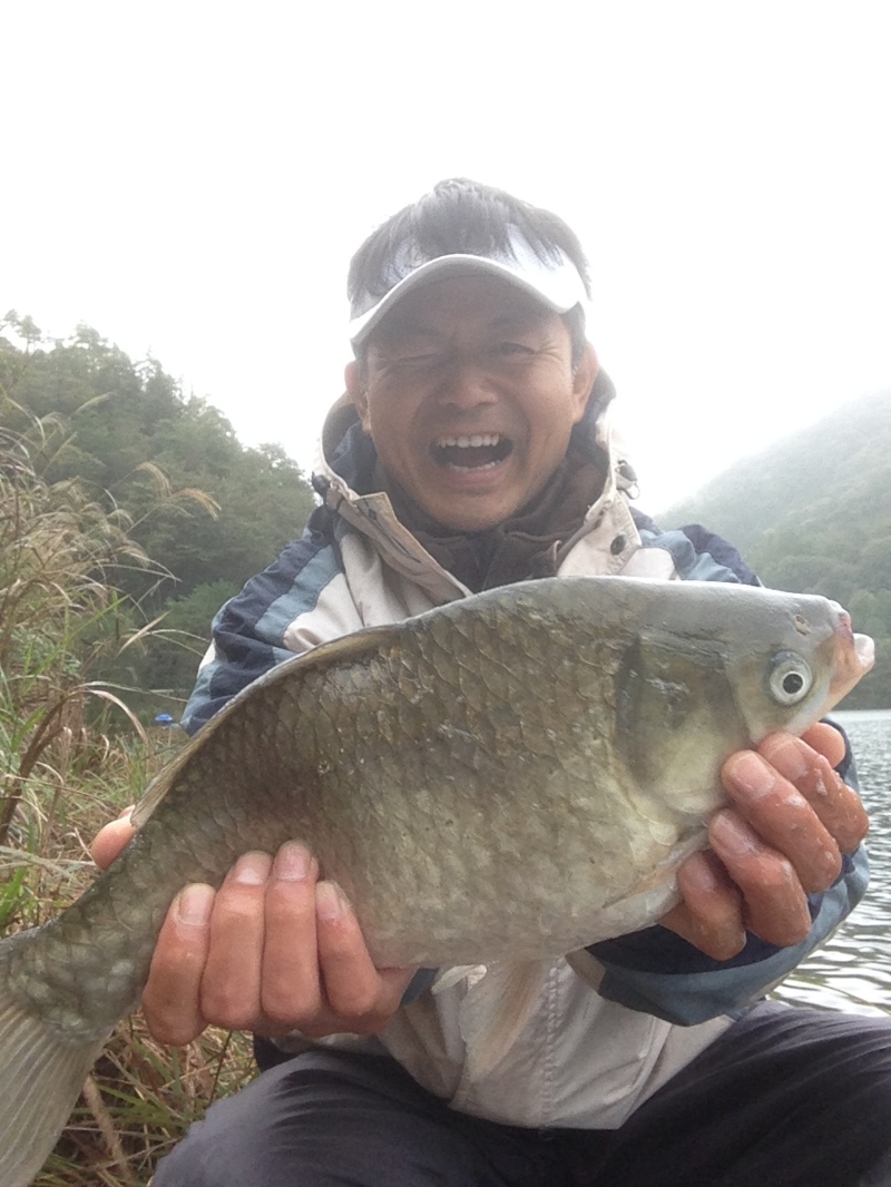 兵庫・篠山市の鍔市(つばいち)ダムのヘラ釣り