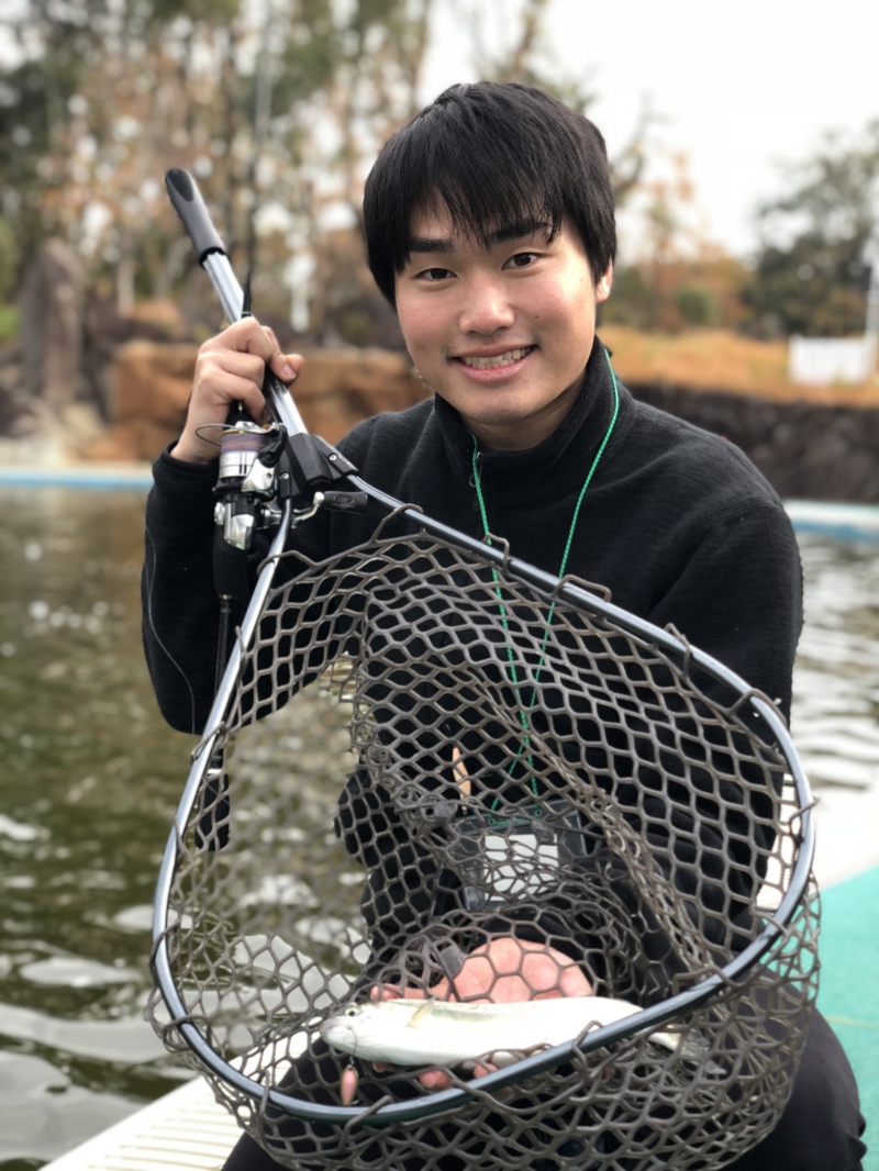 大阪プールトラウト