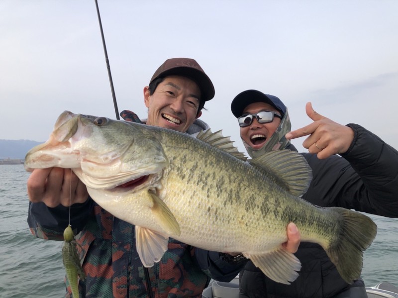 春真っ盛りの琵琶湖へデカバス狙いで出撃!