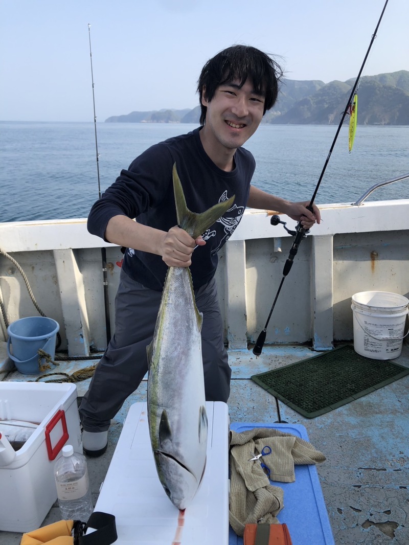 日本海ジギングで鰤!