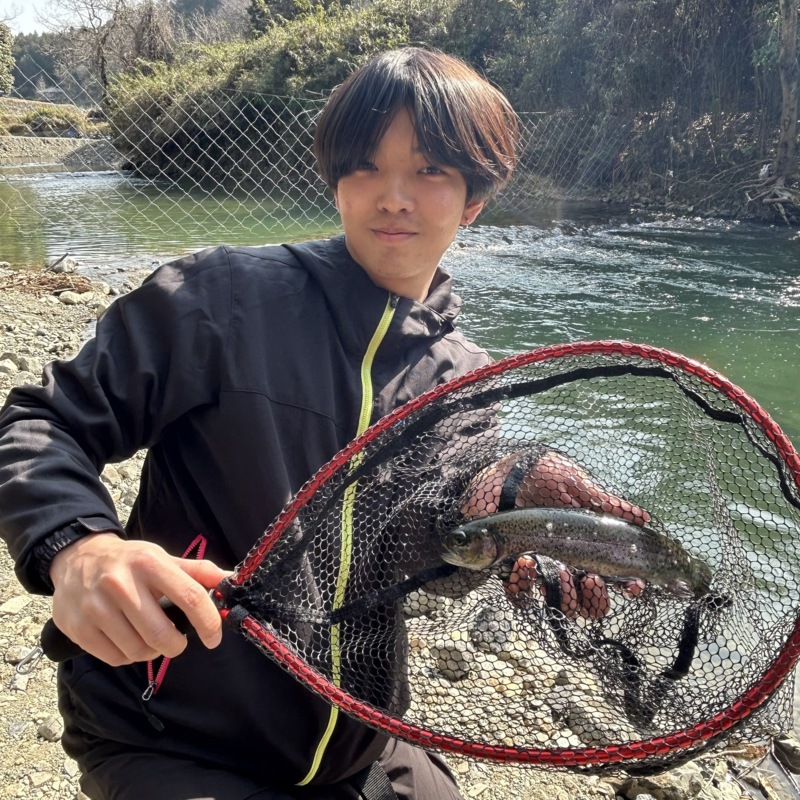 芥川、マス釣り❗️