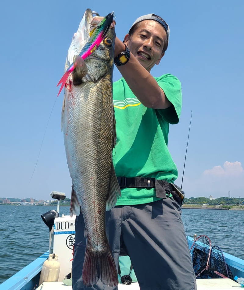 島根 宍道湖ビッグベイトシーバス