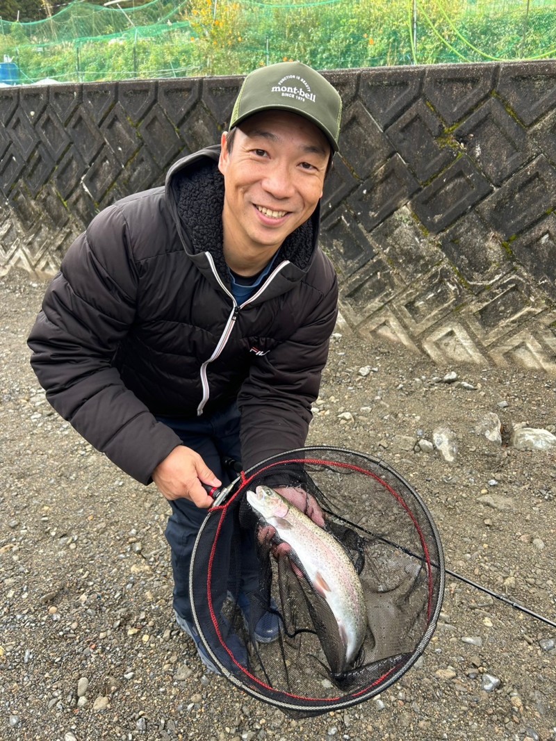 芥川でマス釣り